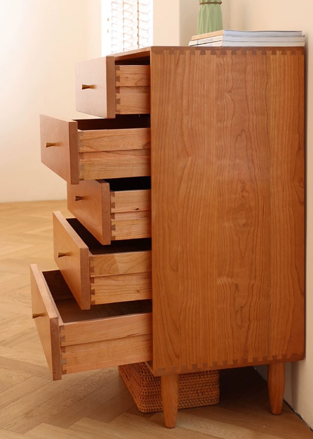 Thelo Solid Wood Drawer Chest