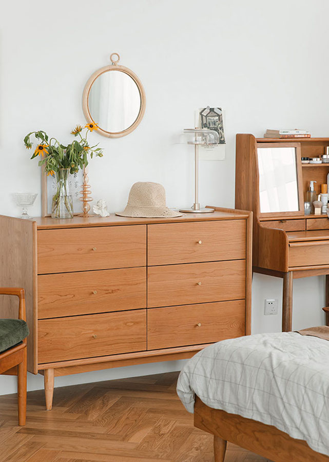Malle Solid Wood Drawer Chest