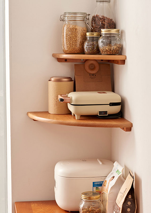 Quarta Solid Wood Wall Shelves