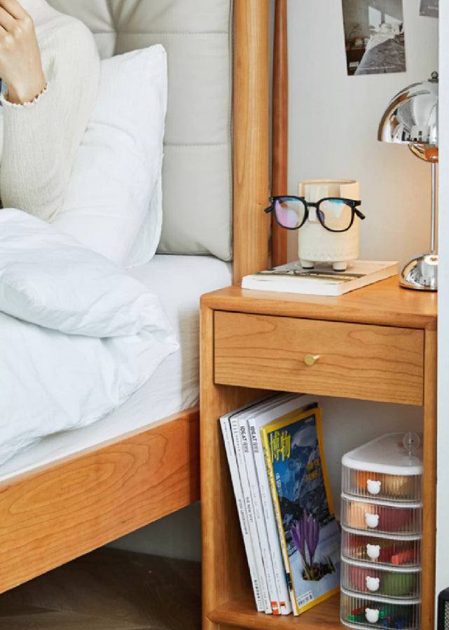 Justo II Solid Wood Nightstand