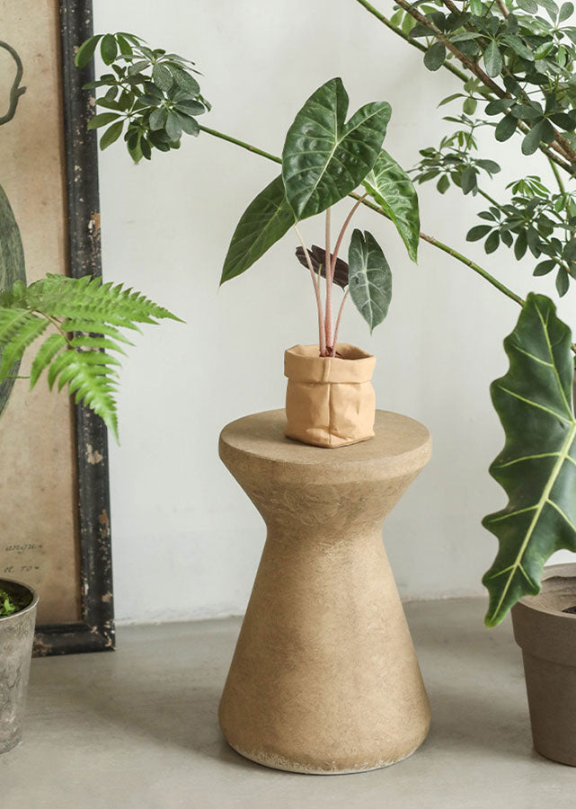 Magnesia Clay Pedestal