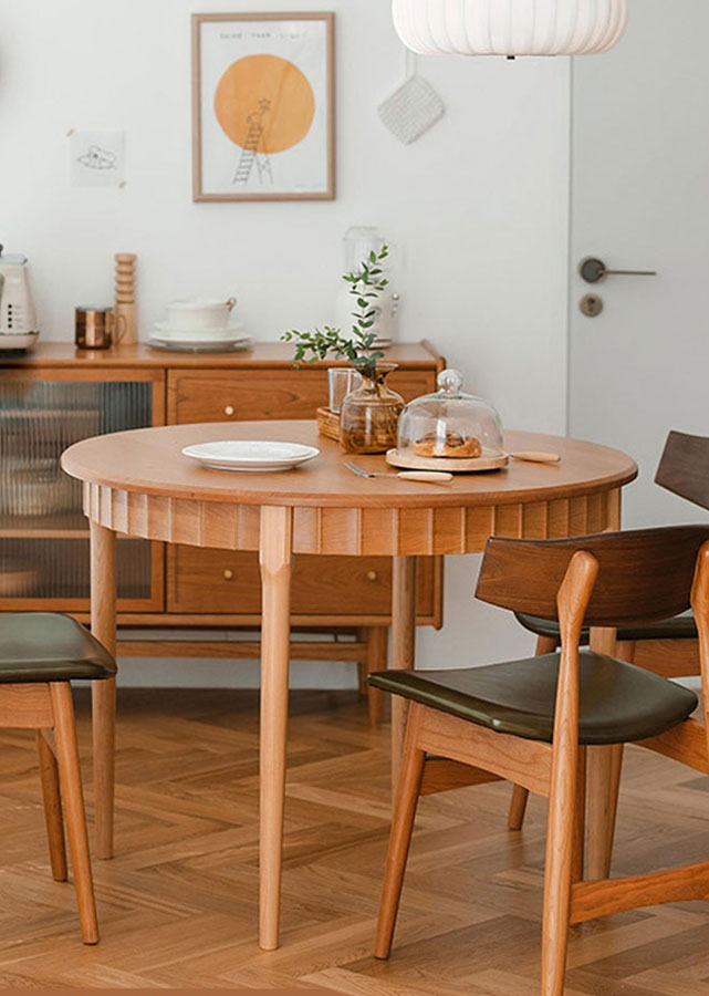 Fimbria Solid Wood Round Table