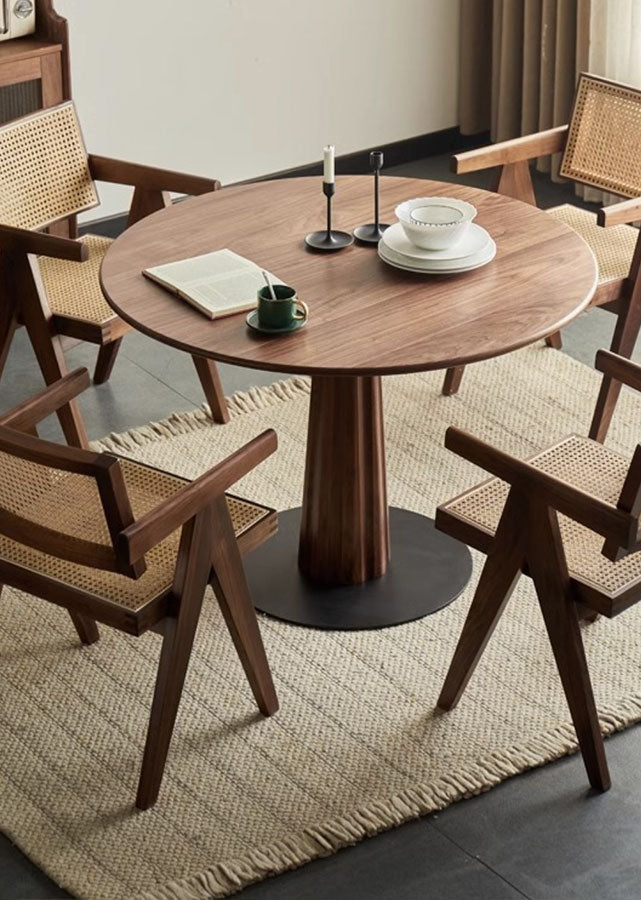 Mano Solid Wood Round Table