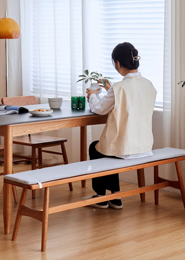 Gros Solid Wood Bench with Cushion